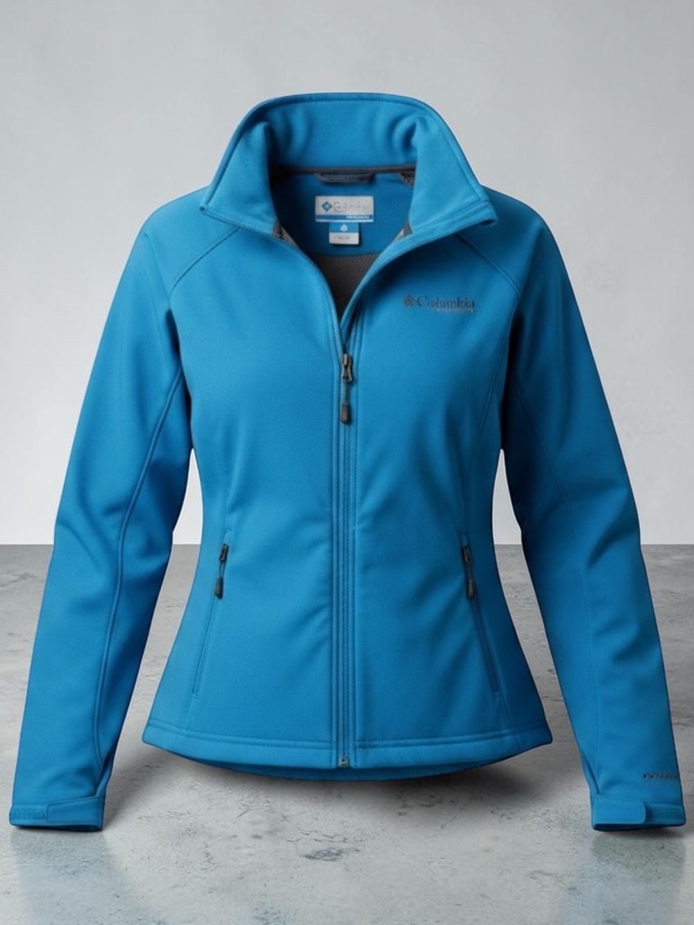 Columbia Women's Turquoise Softshell Utility Jacket